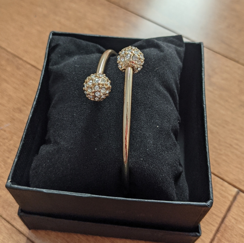 Gold Bracelet - Picture 5 of 5